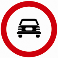 Indicator rutier Accesul interzis autovehiculelor cu exceptia motocicletelor fara atas
