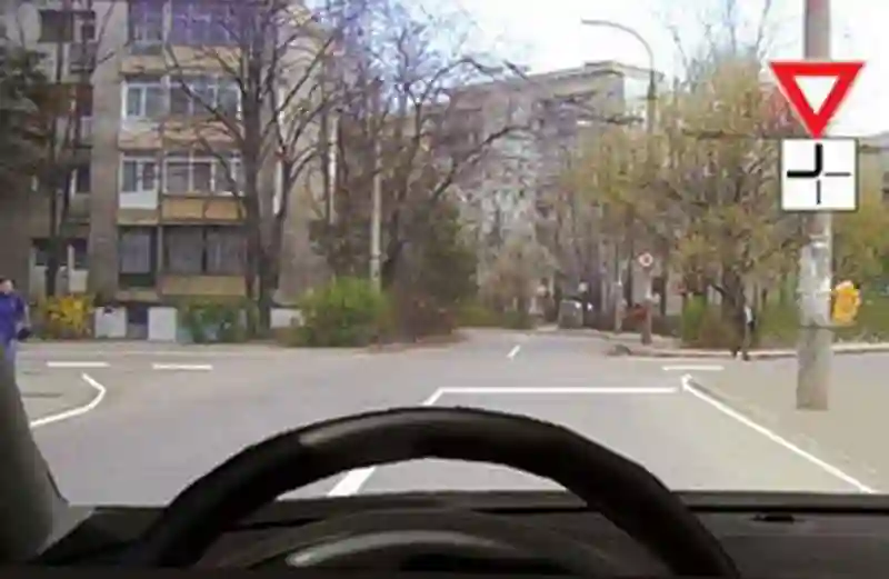 Cui trebuie să acorzi prioritate în situația dată?